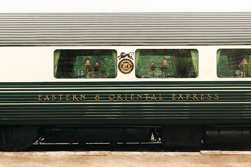 A Keleti és Keleti Express külseje.