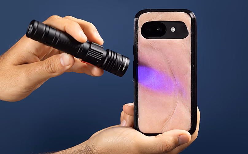 Az O2 napfény által aktiválható telefontokja
