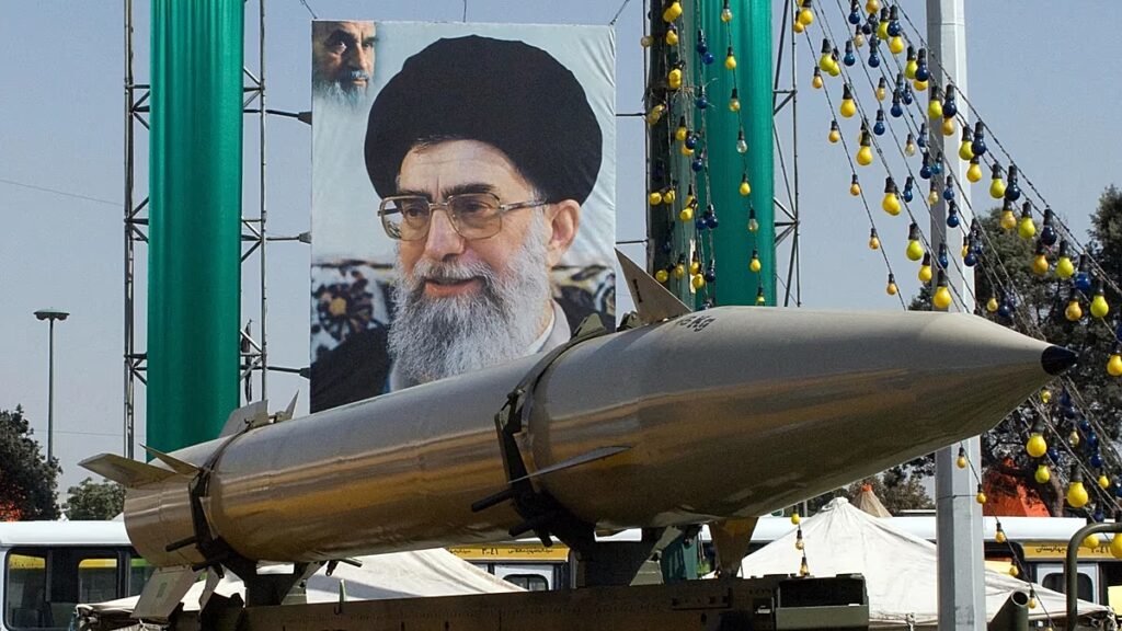 Irán arra figyelmezteti Katart és Szaúd-Arábiát, hogy támadás esetén amerikai célpontokra mér csapást – állítja a szakértő
