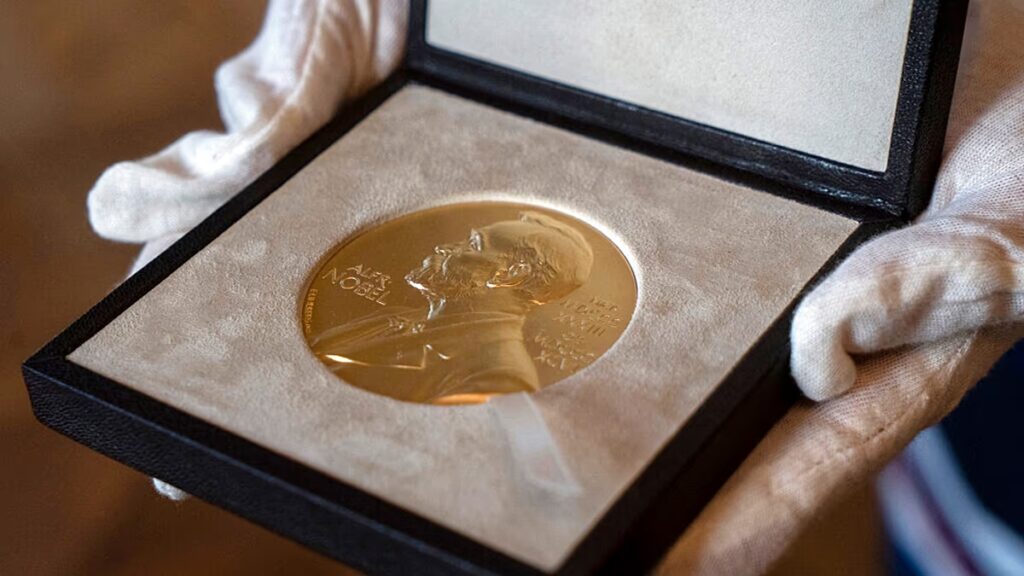 A Nobel-díjat el lehet adni vagy el lehet adni? Néhányan már megtették ezt a múltban