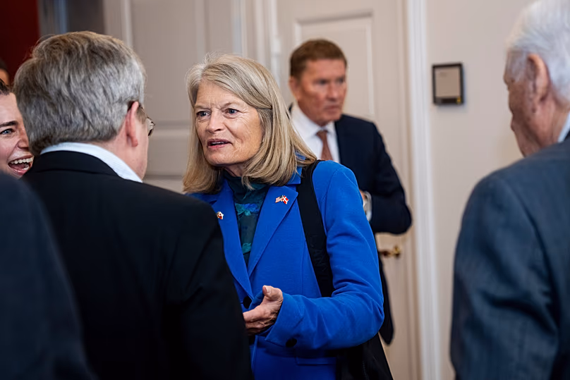 Lisa Murkowski szenátor a dán parlament tagjaként érkezik, és egy grönlandi bizottság találkozik az amerikai kongresszus tagjaival Koppenhágában, 2026. január 16-án, pénteken.
