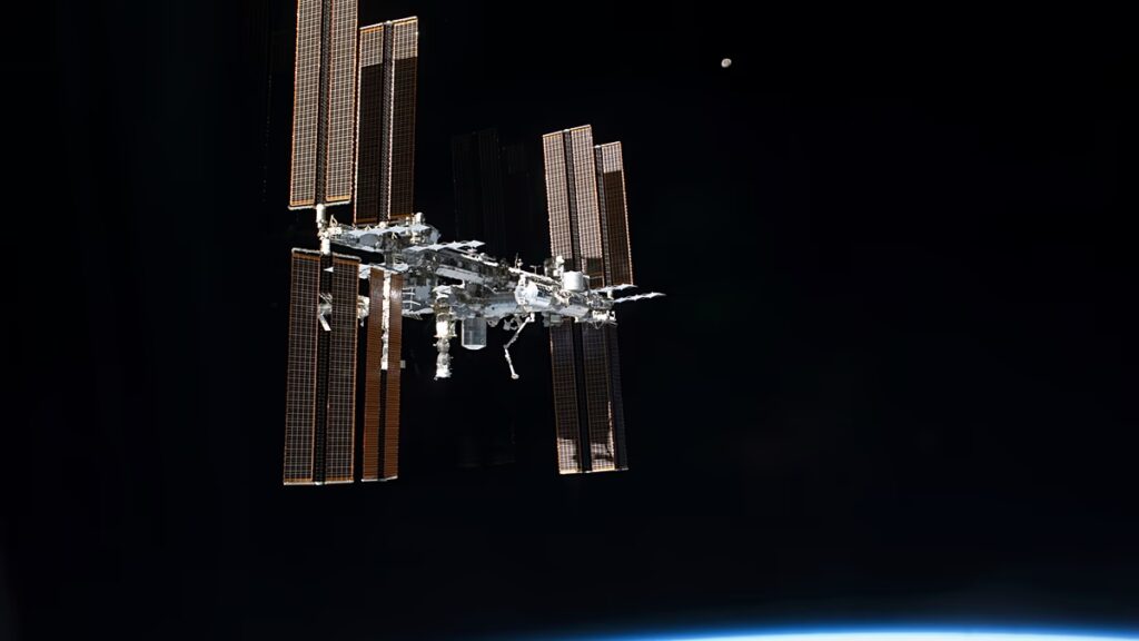 A NASA egy ritka mozdulattal lerövidíti az űrállomás küldetését egy űrhajós egészségügyi problémája miatt