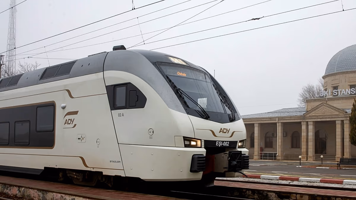 Azerbajdzsán új vonatot indít, amely összeköti a történelmi Gandzsát Gabala síközponttal