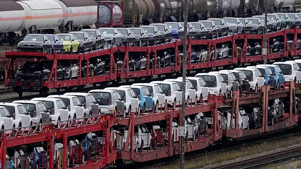 Kizárólagos: Hoekstra uniós biztos kiáll a belső égésű motorok 2035-ös tilalmának megszüntetéséért