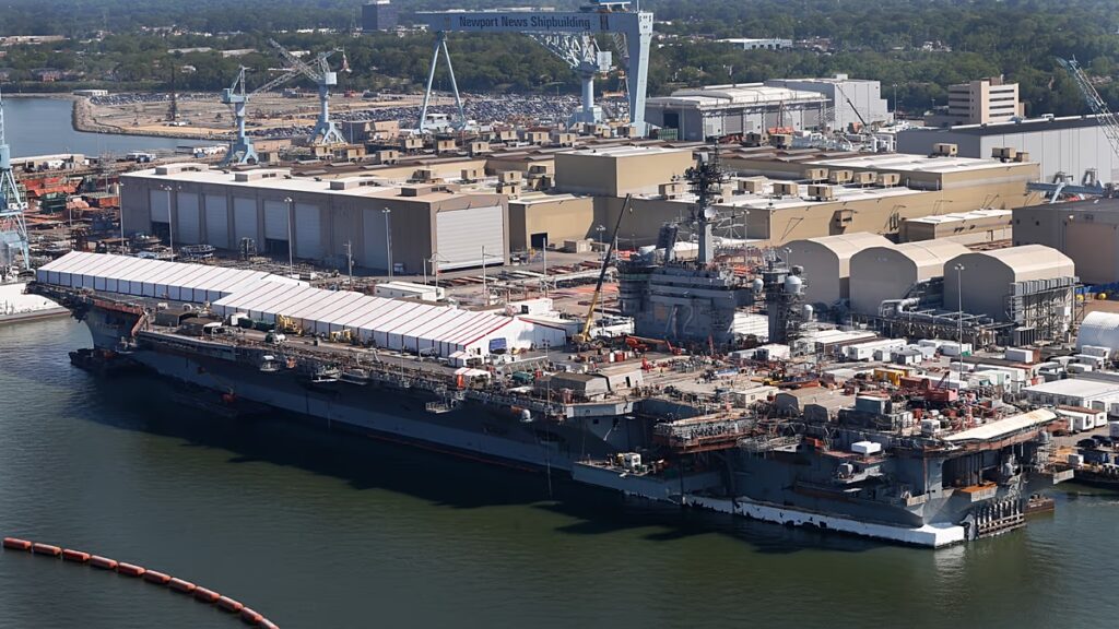 Milyen katonai hardver található a USS Abraham Lincoln-on? A nukleáris meghajtású szállító a Közel-Keleten