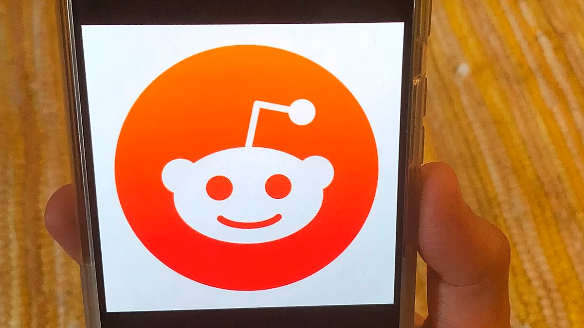 A Reddit 16 millió eurós bírságot szabott ki az Egyesült Királyságban, mert nem védi meg a gyerekeket