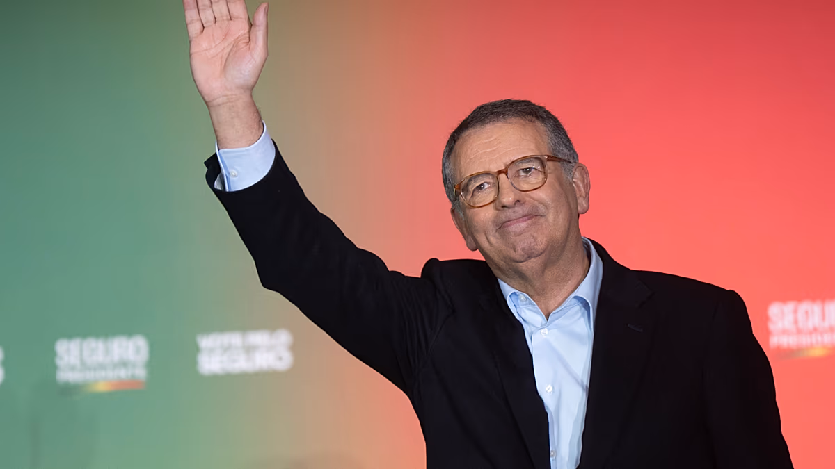 A balközép António José Seguro legyőzte a portugál elnökválasztás szélsőjobboldali riválisát: exit polls