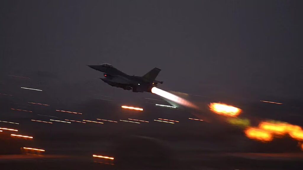 A török ​​légierő őrnagya meghalt az F-16-os vadászgép Balıkesir közelében történt lezuhanásában