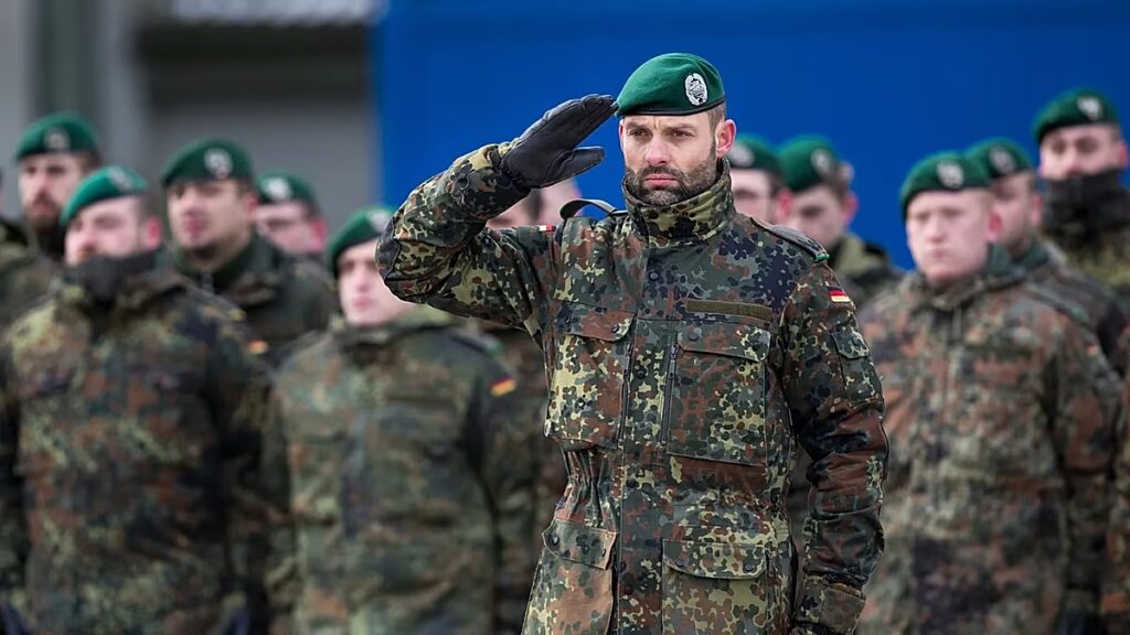 Az EU-döntés után: Irán azt állítja, hogy immár minden EU-katonát terrorista csoportnak tekint