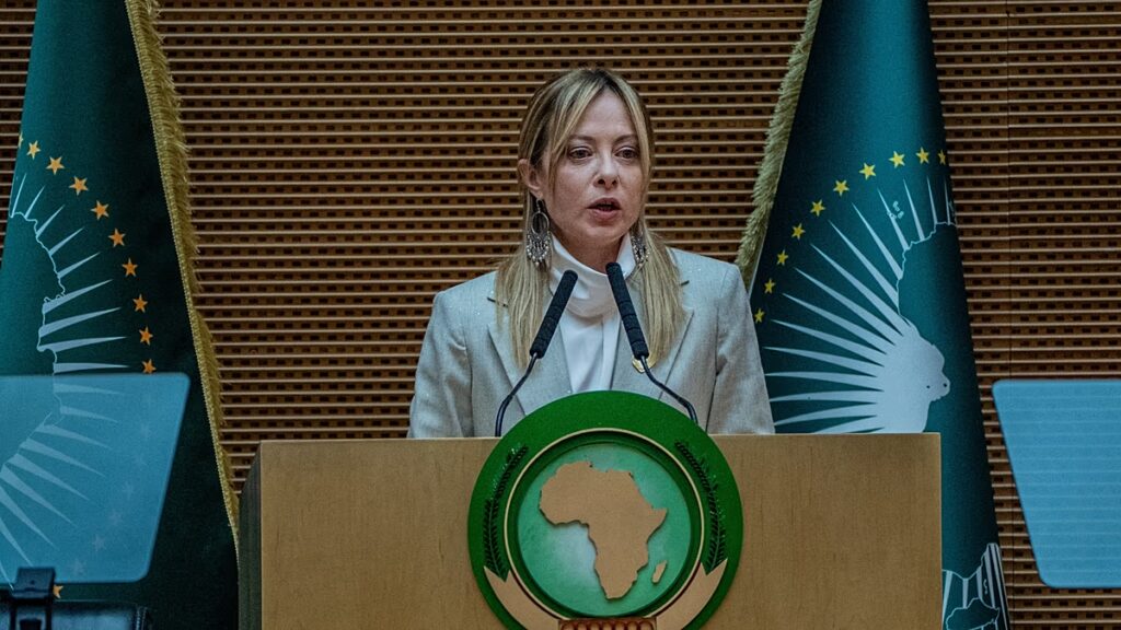 Meloni bejelentette, hogy Olaszország megfigyelőként részt vesz Trump béketanácsának ülésén