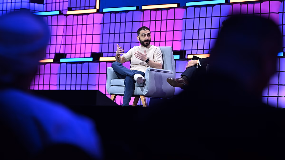 Web Summit Qatar: Az UpScrolled közösségi alkalmazás a Big Tech ellen algoritmusellenes etika-első megközelítéssel