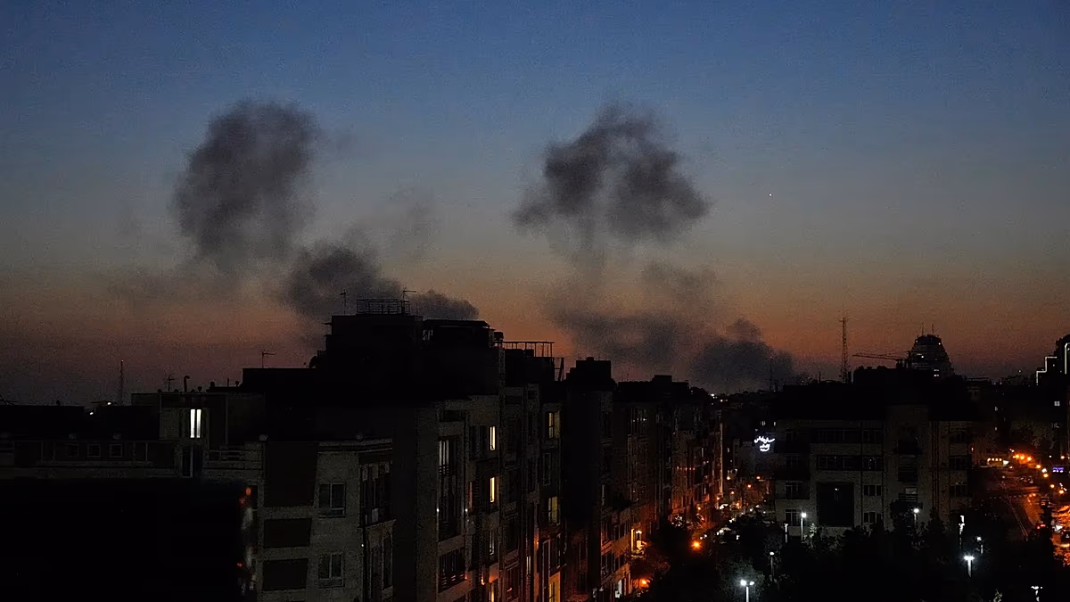Robbanások rázzák meg Teheránt, miközben az amerikai tisztviselők arra figyelmeztetnek, hogy a háború „legnagyobb bombázása” közeleg