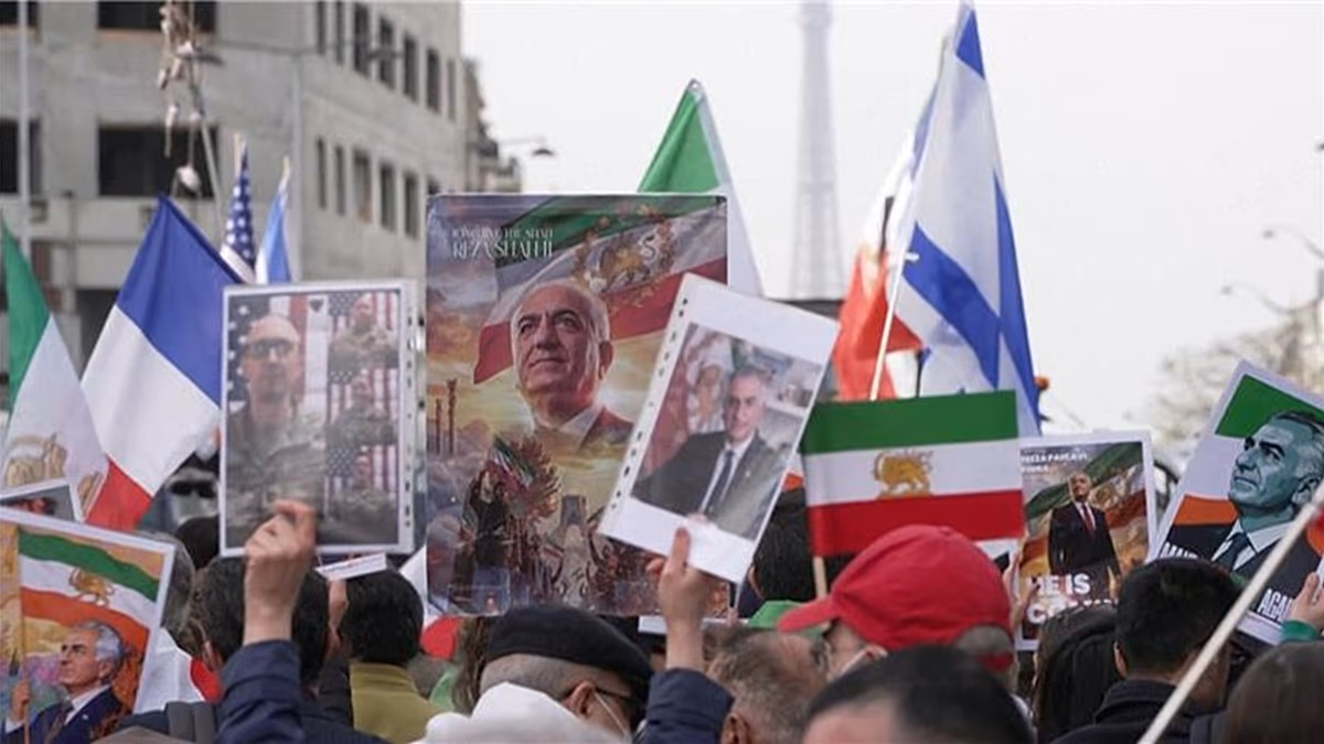 A monarchia- és demokráciapárti tüntetők Európa-szerte gyűlnek össze Irán mellett