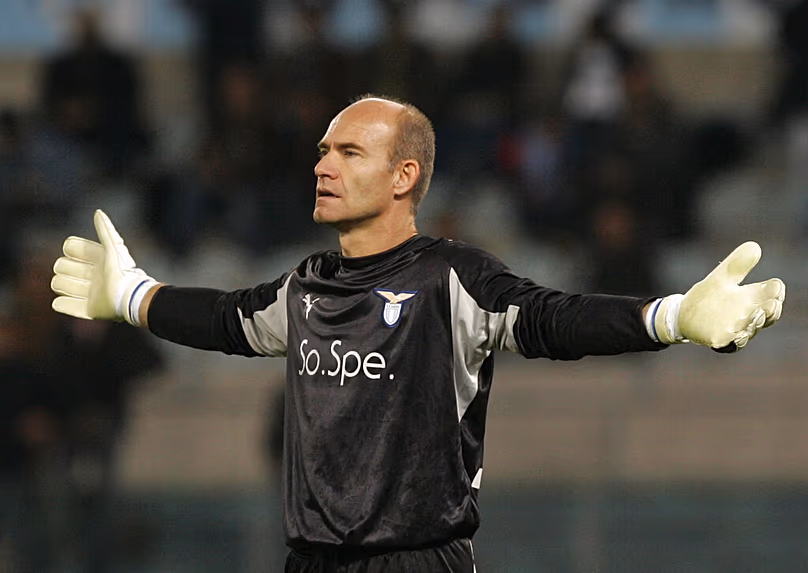 A Lazio kapusa, Marco Ballotta az olasz Serie A Lazio–Fiorentina mérkőzésen a római olimpiai stadionban, 2007. november 3.