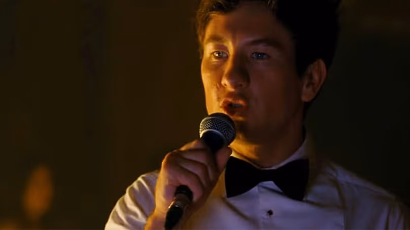 Barry Keoghan énekli a Pet Shop Boys Rent című dalát a Saltburnben