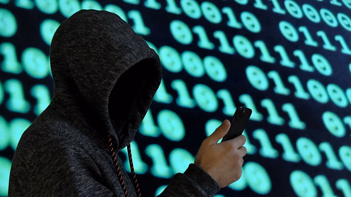 Az amerikai FBI szerint az orosz hackerek a Signal és a WhatsApp fiókokat veszik célba
