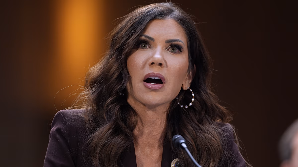 Trump menesztette Kristi Noem amerikai belbiztonsági minisztert
