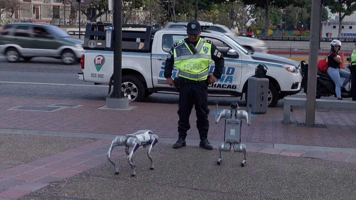 Venezuela robotkutyákat telepít a caracasi járőrözésre