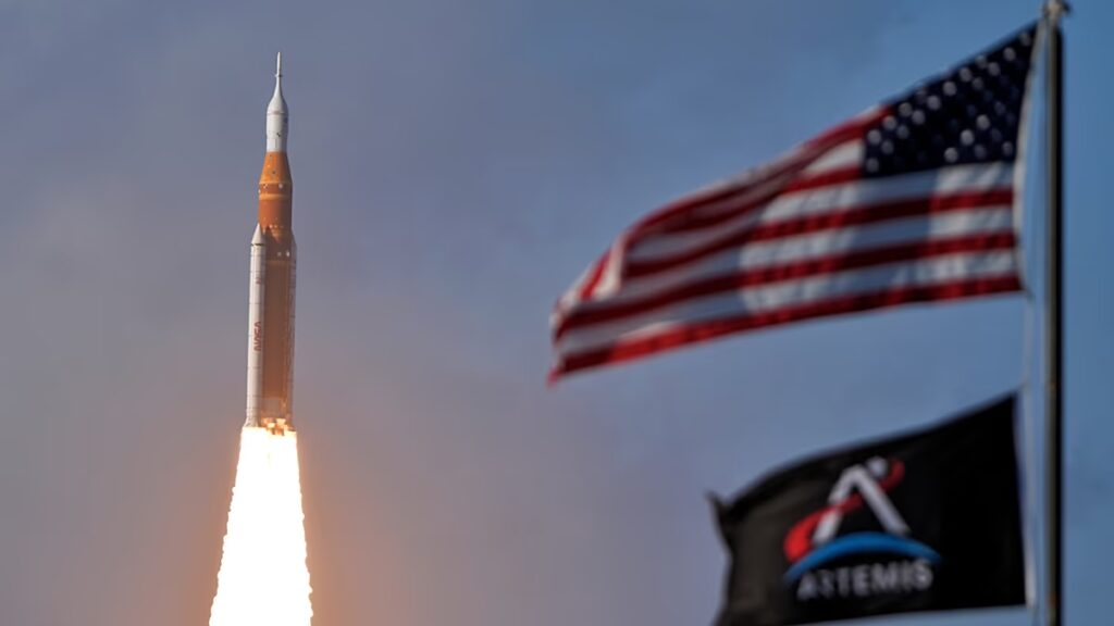 Képeken: Artemis II űrhajósai történelmi NASA küldetésre indulnak a Holdra és vissza