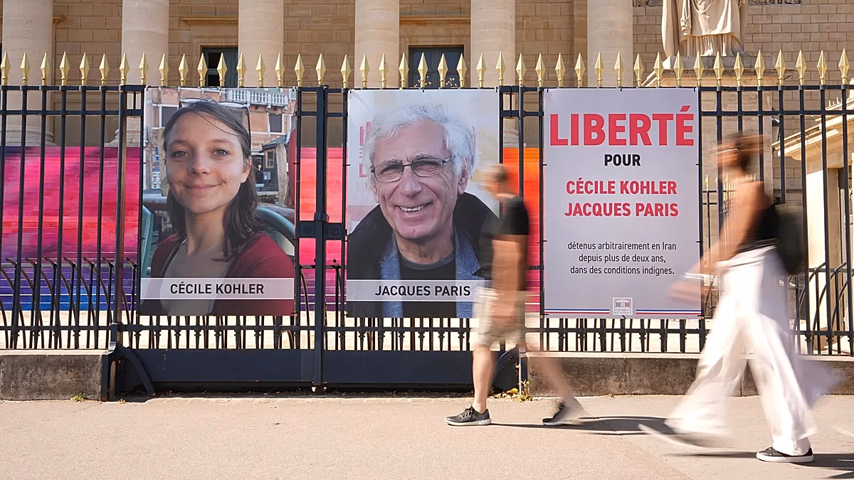 Irán megengedi, hogy két francia volt fogoly elhagyja az országot – mondta Macron