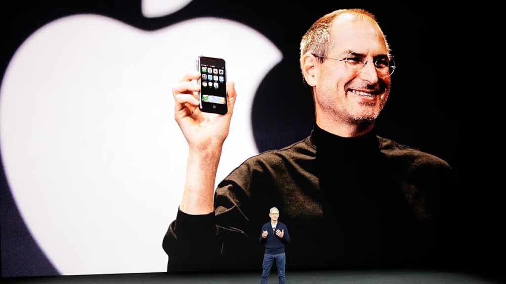 Utódból építészvé: kulcsfontosságú pillanatok, amelyek meghatározták Tim Cook vezető szerepét az Apple-nél