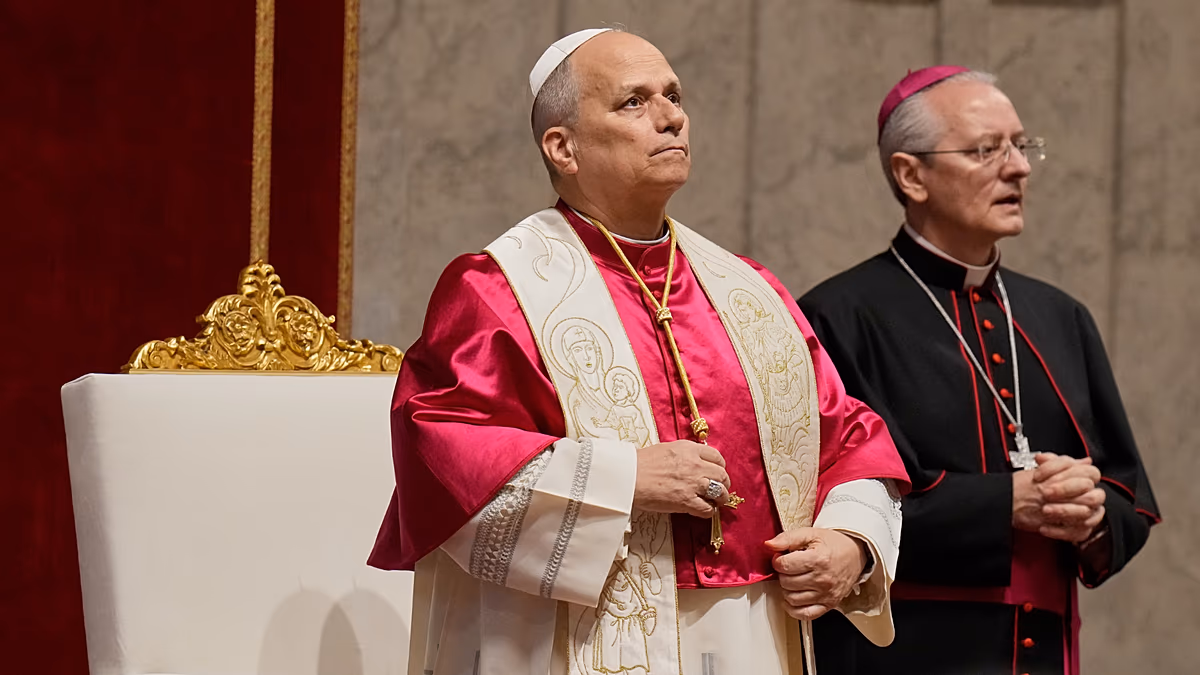 XIV. Leó pápa azt mondja: "Elég a bálványimádásból", ahogy egyre frusztráltabb a háború miatt
