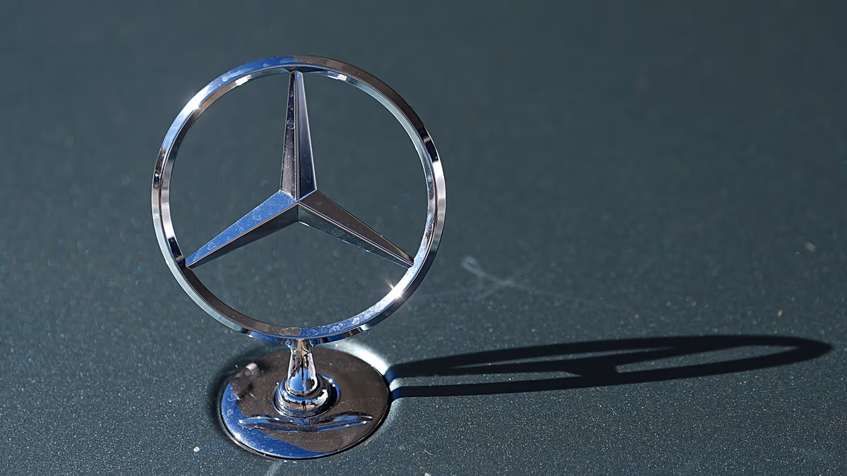 Az autóktól a védelemig a Mercedes-Benz nyitottságot jelez a katonai szektor felé