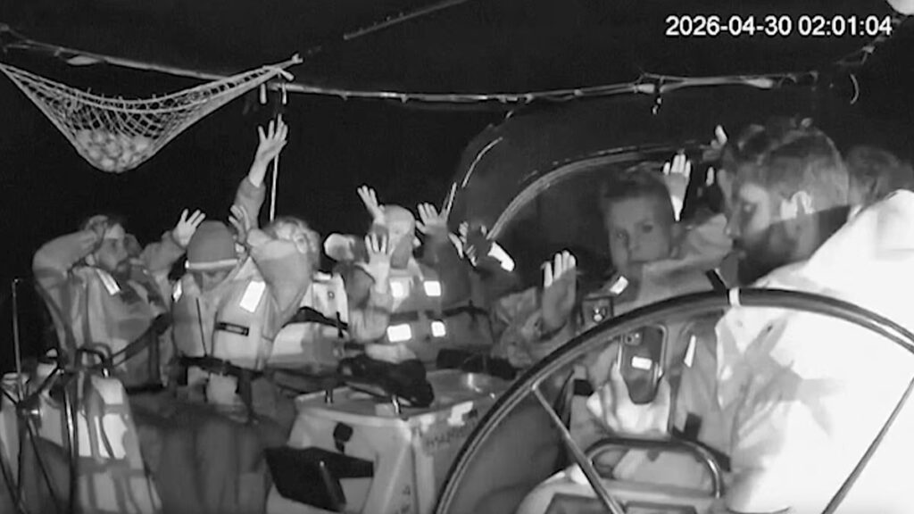 Két flotilla fogvatartott érkezik Izraelbe a spanyol Abu Keshek miatti félelmek közepette