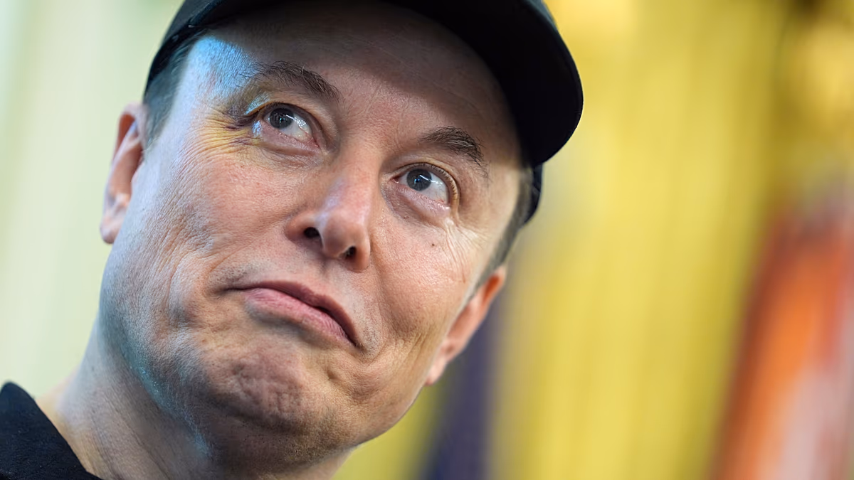 Musk egykor az antropikus „gonosznak” nevezte. Most „felébresztett” versenytársa mesterséges intelligencia-bővítését hajtja