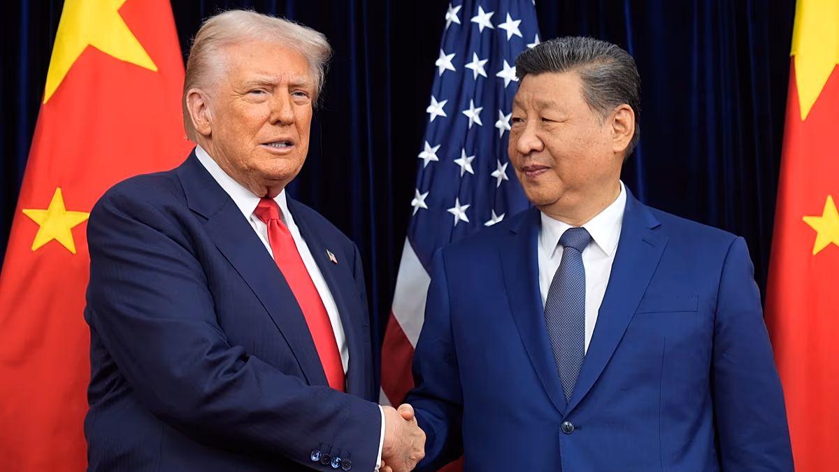 Trump 2017 óta az első amerikai elnöki látogatáson tárgyal az iráni háborúról és a kereskedelemről