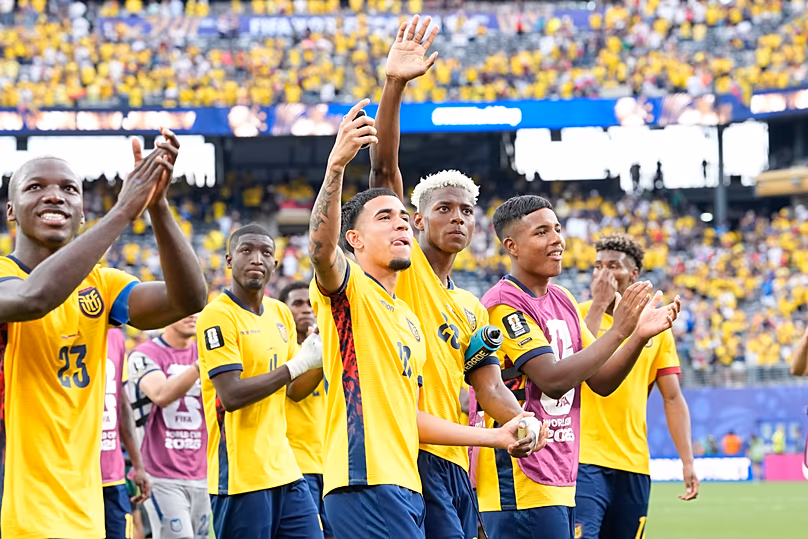 Ecuador játékosai a Németország felett aratott győzelmet ünneplik, New York, 2026. június 25. (AP Photo/Frank Franklin II)