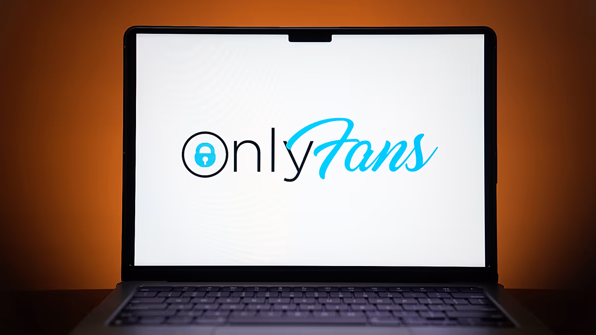 A cseh rendőrség négyet vádol az OnlyFans embercsempészési ügyében