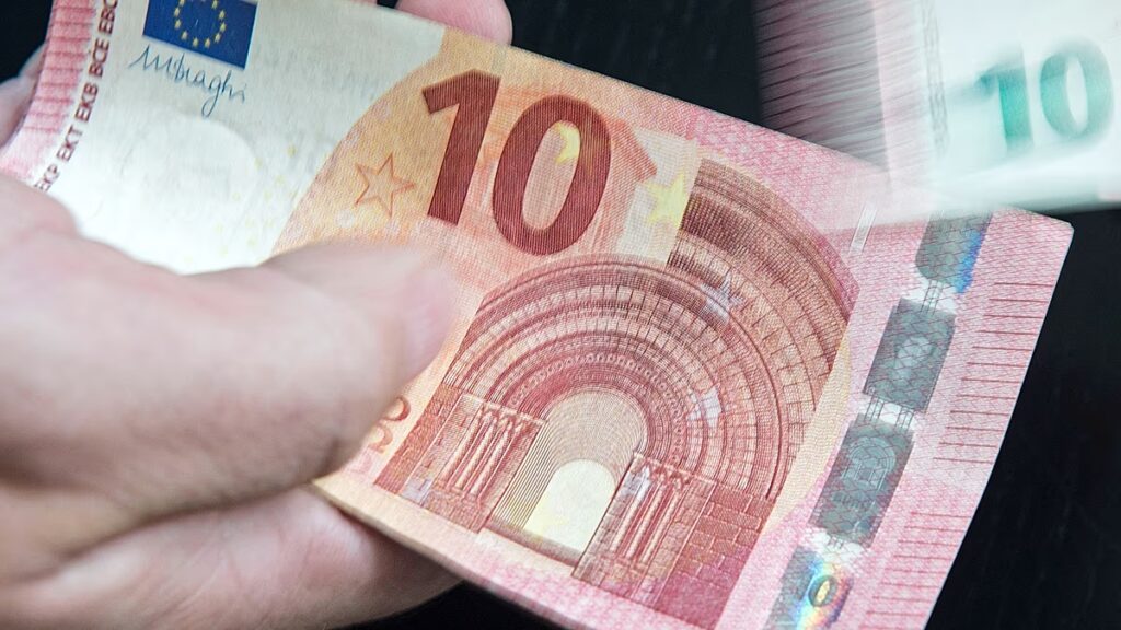 Átlagbérek Európa-szerte: A legmagasabb és legalacsonyabb fizetésű országok