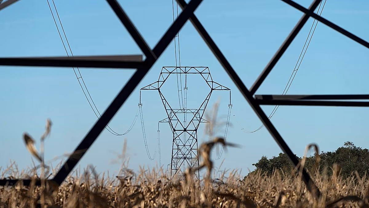 Az EU energiaminiszterei a Brüsszellel folytatott viták után nagyobb szerepet biztosítanak a blokk jövőbeli villamosenergia-hálózatában