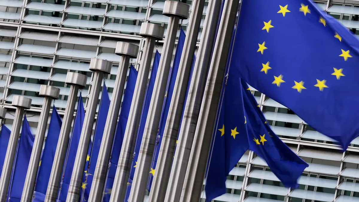 Az EU felhő- és mesterségesintelligencia-fejlesztési törvénye vegyes fogadtatásban részesül