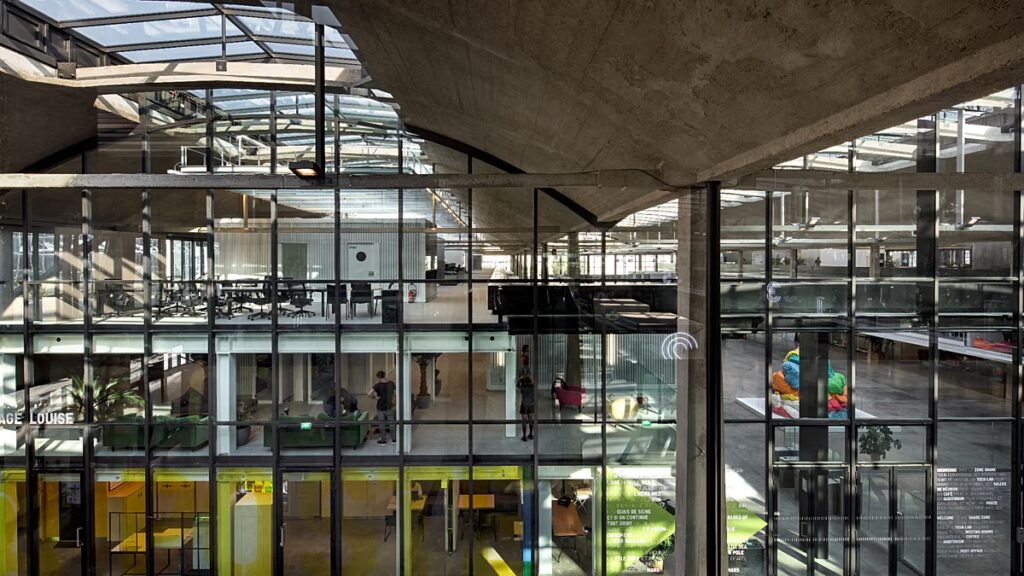 Kilenc éves lesz Franciaország legnagyobb startup campusa, az F Station. Íme, miért izgul a választások miatt