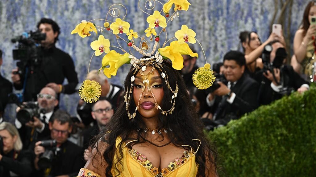 SZA „undorító” mesterséges intelligencia-zenét üt meg, miután felfedezte, hogy dalait mesterséges intelligencia-képzésben használják