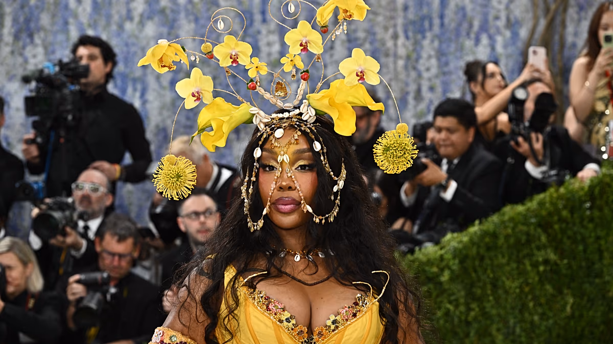 SZA „undorító” mesterséges intelligencia-zenét üt meg, miután felfedezte, hogy dalait mesterséges intelligencia-képzésben használják
