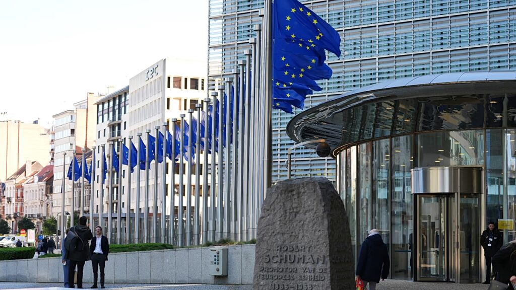 Az EU intelligensebb, technológiailag előremutató jogalkotást akar. A szakértők szerint ez nem elég