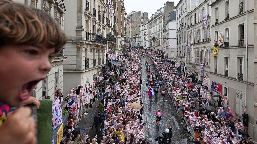 Párizs ismét dobog a Tour de France szívében