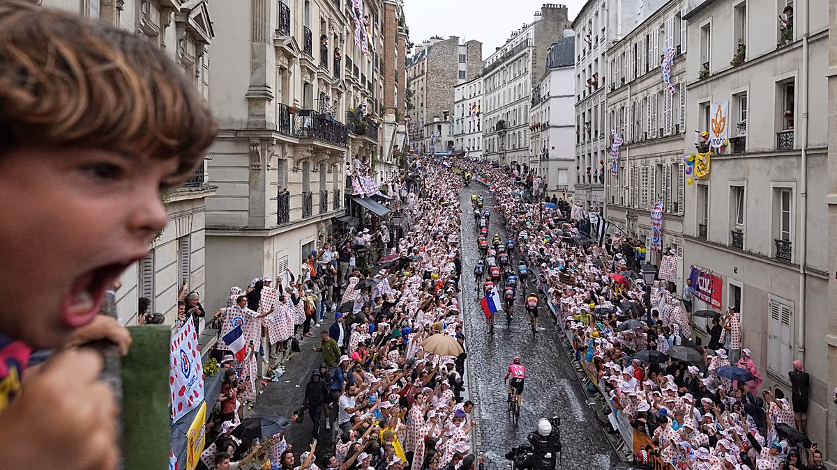 Párizs ismét dobog a Tour de France szívében