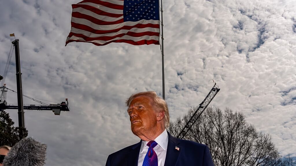 Trump 100%-os vámmal fenyegeti a francia bort és pezsgőt a digitális adó miatt
